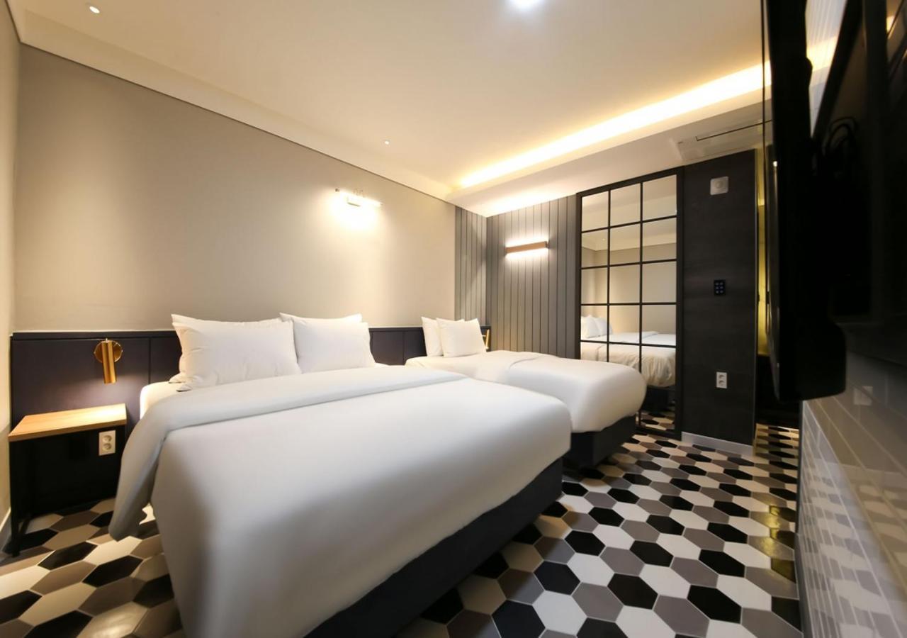 West In Hotel Yeosu Exterior photo